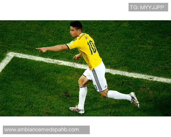 现役足球明星风采展示与精彩瞬间回顾