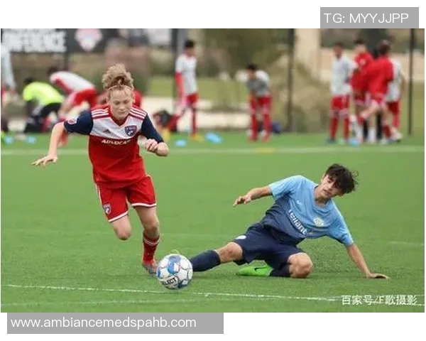 足球巨献：探秘南京足球队的比赛经验